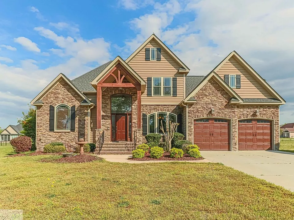 121 Michelle Dawn Dr