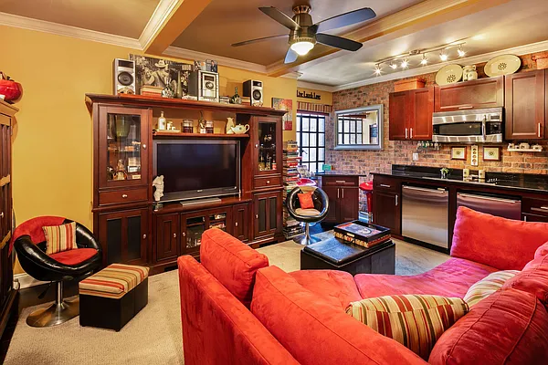 Sold by Compass | media 9