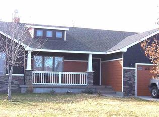 211 Steamboat Dr, Dodge City, KS 67801