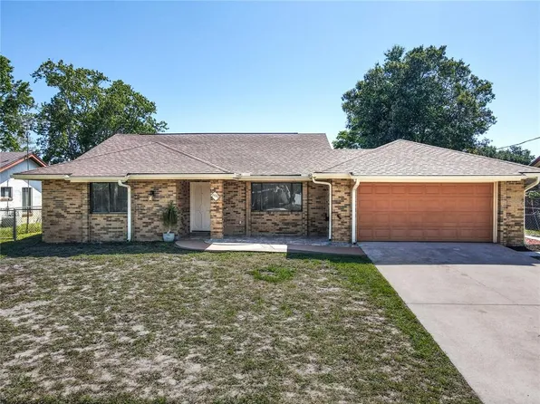 2470 Pine Tree Circle Dr, Orange City, FL 32763