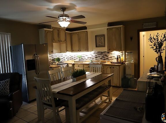3rd image of 1205 Ross Ave