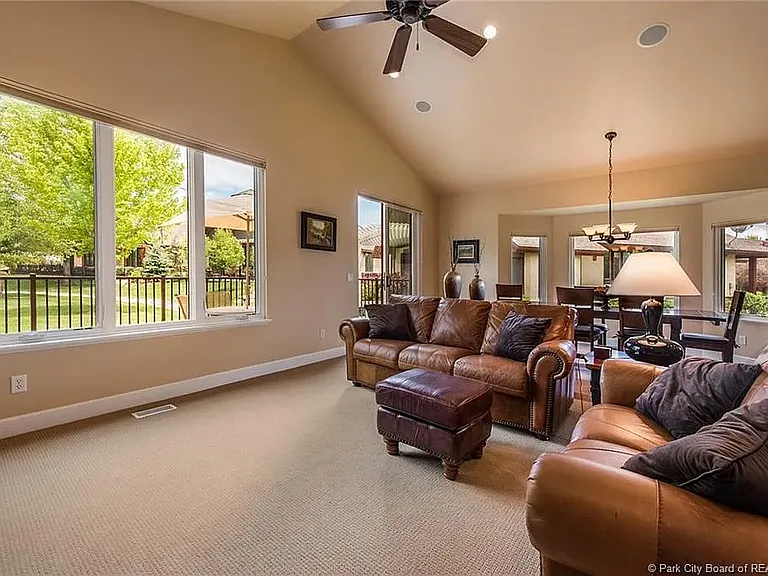1314 N Montreux Dr — Photo 15