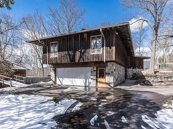 3rd image of 3443 Daleview Dr