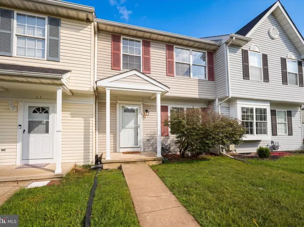9 Richeson Dr, New Castle, DE 19720
