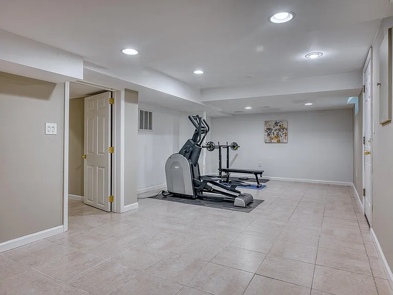 31 Shepard Way — Photo 23