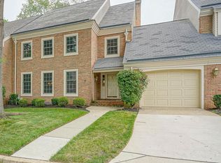 64 Foxwood Dr, Moorestown, NJ 08057