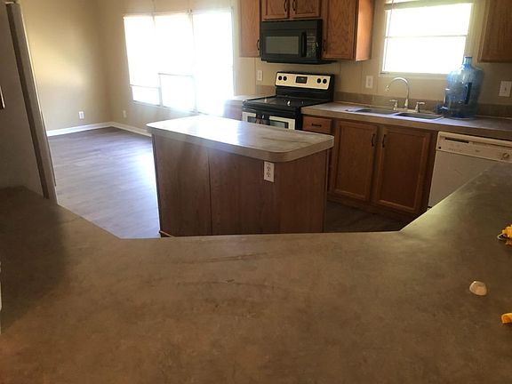 4th image of 211 Dorothy Dr
