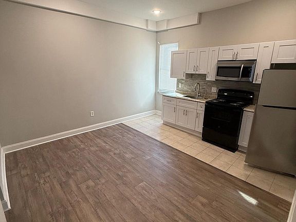 2nd image of 4028 W Girard Ave Floor 2