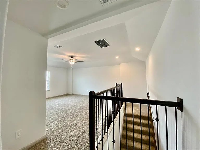 1515 Wells Manor Ln — Photo 12