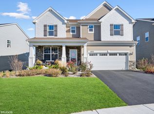 252 Kennedy Dr, Saint Charles, IL 60175