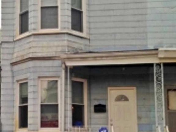 2nd image of 28 Williams Ave
