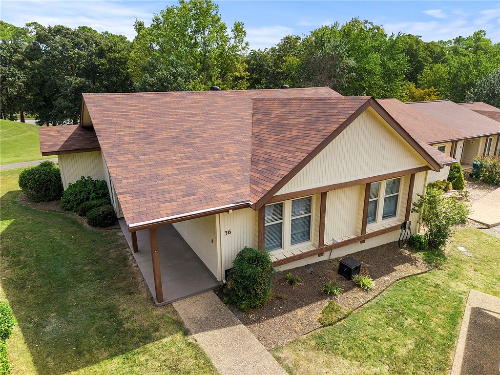 36 Melinda Ln — Dogwood Hills Golf Course