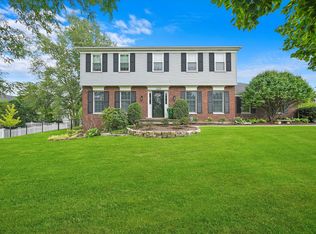 129 Sunset Ridge Rd, Willowbrook, IL 60527