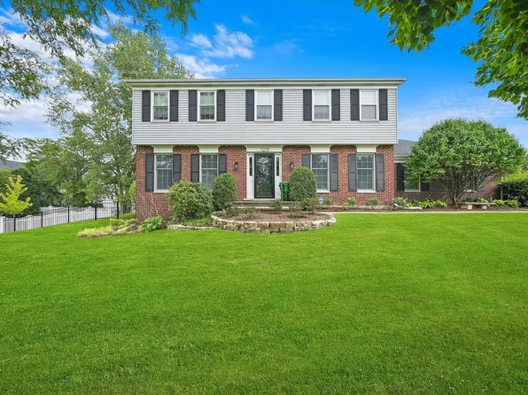 129 Sunset Ridge Rd, Willowbrook, IL 60527