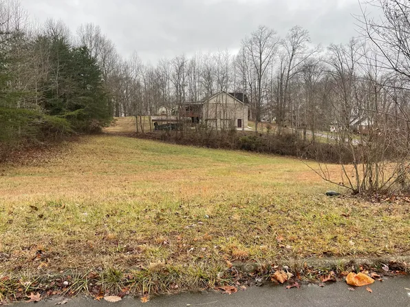 227 Shadow Oak Dr, Somerset, KY 42503