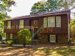 255 Belmont Farms Dr, Ellenwood, GA 30294