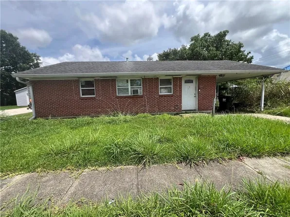2607 Marietta St, Chalmette, LA 70043