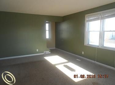 4th image of 1460 Hendricks Dr