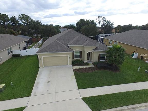2nd image of 3019 Zander Dr