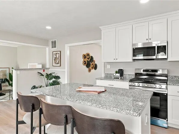 426 Mohican Dr, Portsmouth, VA 23701