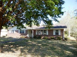 911 E Horner St, Atmore, AL 36502