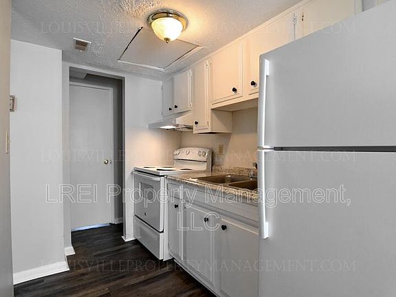 4th image of 4730 Southern Pkwy APT 13