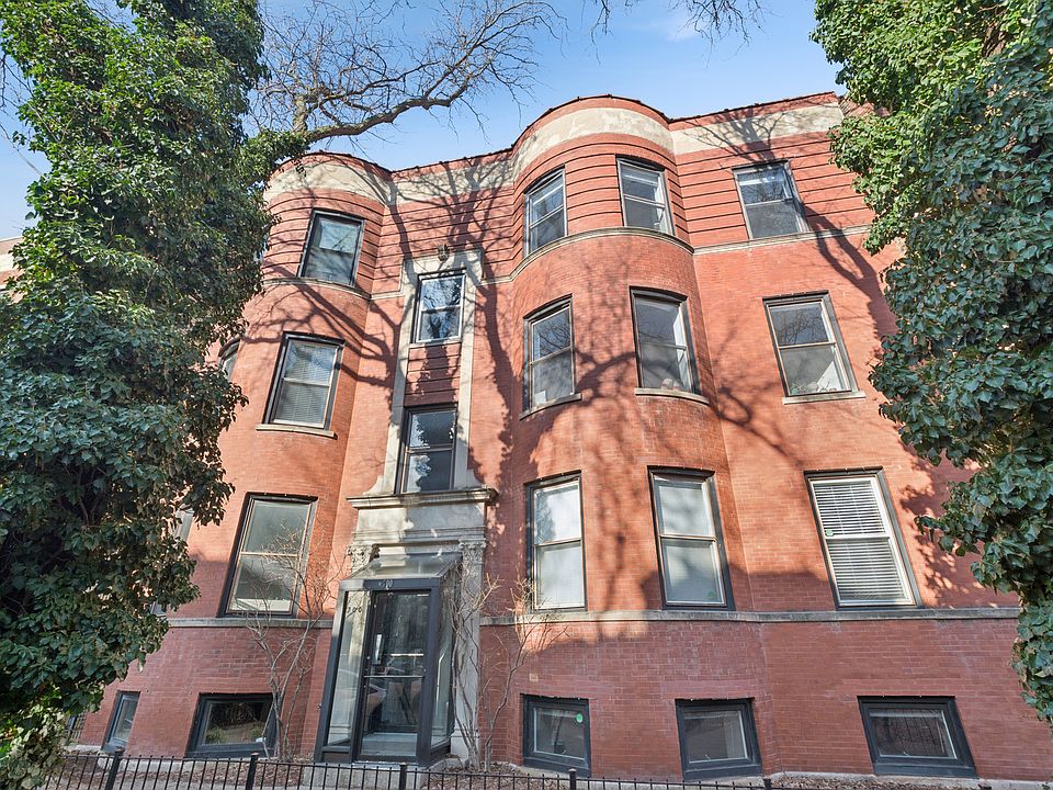 1st image of 700 W Cornelia Ave APT 1E