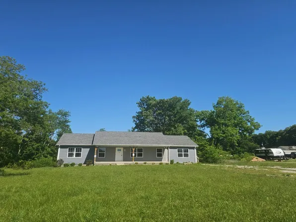 1122 Gaines Rd, Brandenburg, KY 40108