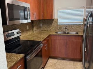 11 Antilla Ave APT B, Coral Gables, FL 33134