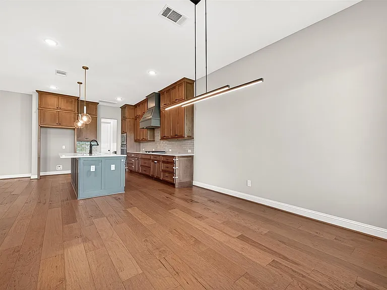 1635 Delta Oaks Dr — Photo 14