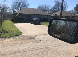 1232 E James St, Cleburne, TX 76031