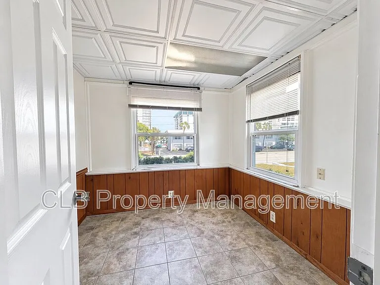 431 N Grandview Ave — Photo 5