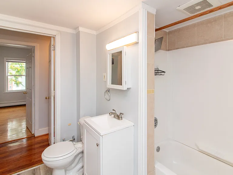 212 Boylston St #3 — Photo 7