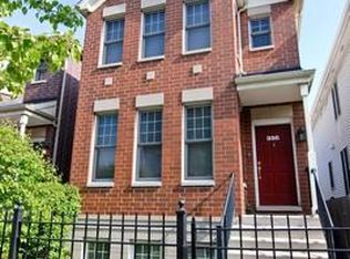 356 W Scott St, Chicago, IL 60610