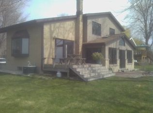 4980 Island View Dr, Oshkosh, WI 54901