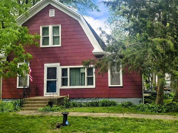 114 E Center St, Seymour, IL 61875