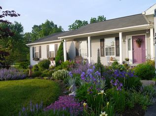 142 Nathaniel Dr, Martinsburg, WV 25403