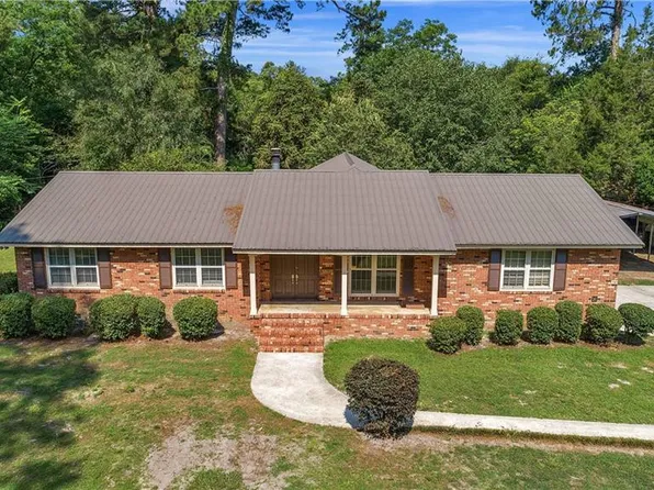 2415 Lejuene Rd, Waycross, GA 31501