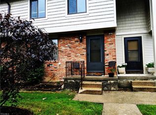 10203 Spinnaker Run, Aurora, OH 44202