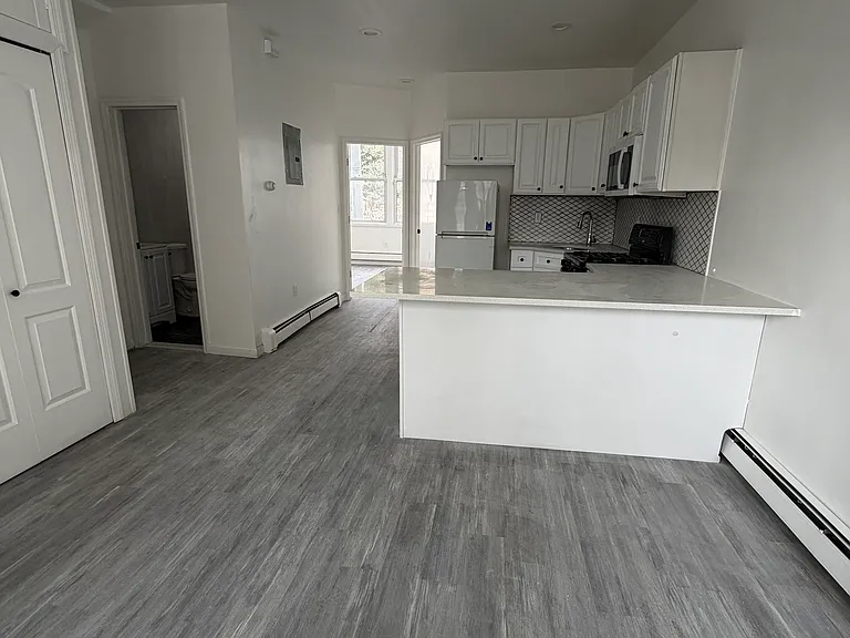 Open Concept Living & Kitchen Area