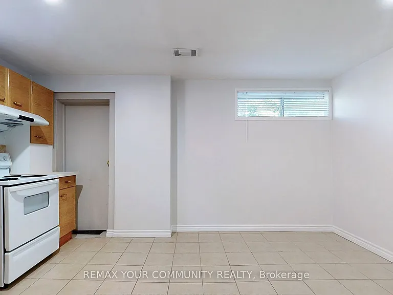 41 Shropshire Dr #BASEMENT — Photo 12