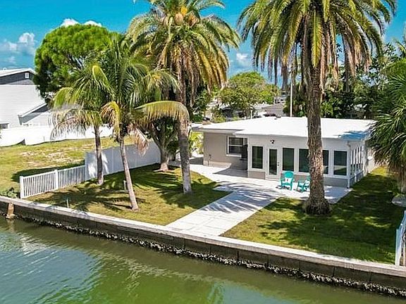 2nd image of 341 Bahia Vista Dr