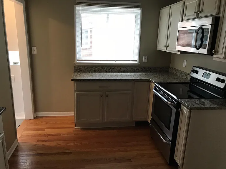 723 Butternut Ave — Photo 11