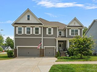 166 Canoe Pole Ln, Mooresville, NC 28117