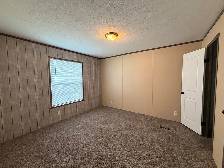 Westbridge Manor — Photo 19