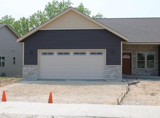 1783 Edgewood Rd UNIT 7, Kewaskum, WI 53040