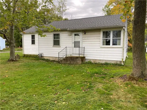 267 Eastwood Ave, Angola, NY 14006