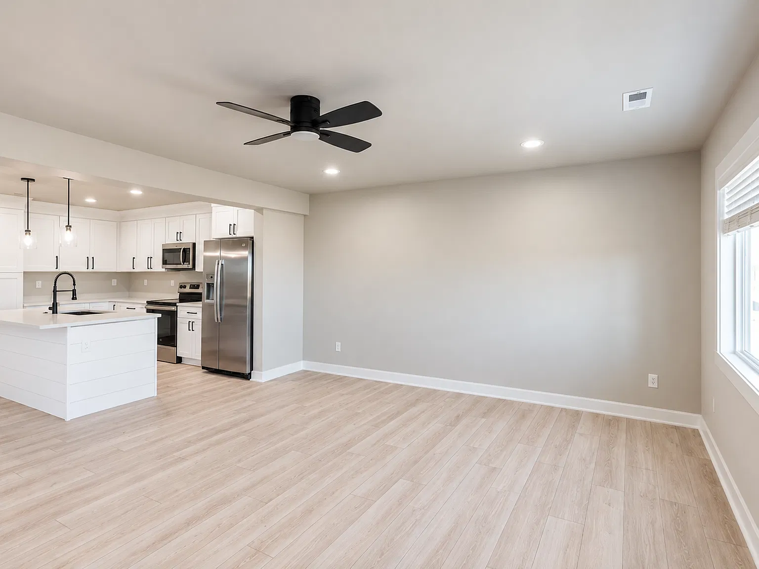 14433 Springbrook Trl — Photo 4