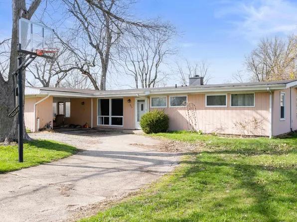 904 W Cowing Dr, Muncie, IN 47303