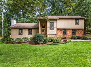 3047 Forest Line Dr, Clemmons, NC 27012